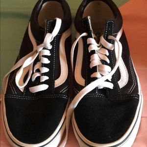 Black vans